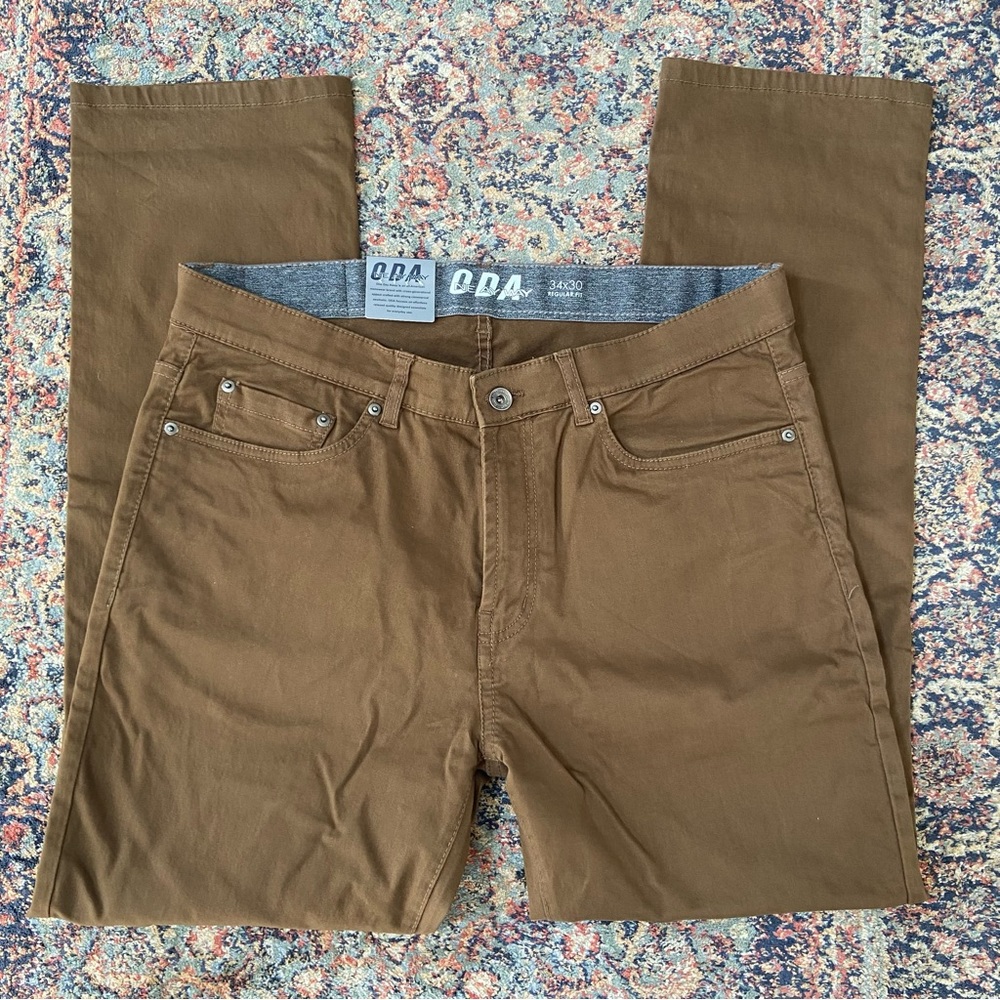 NWT Men’s One Day Away 5 Pocket Regular Fit Pants with Stretch.